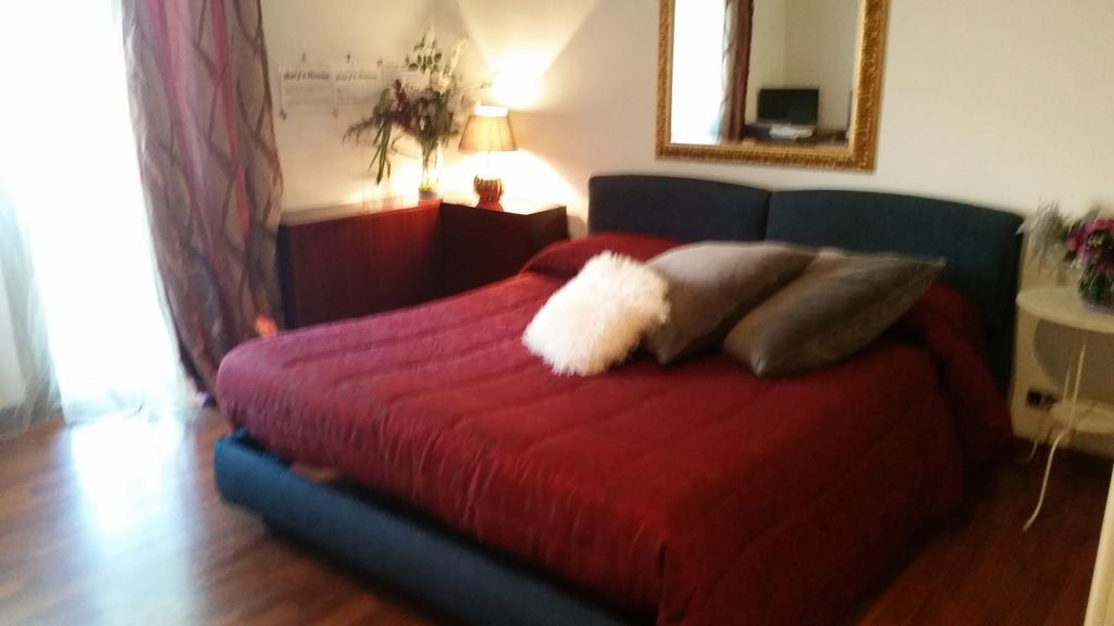 B&B Mary'S House Ciampino Exterior photo